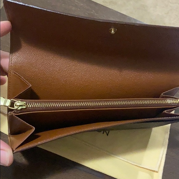 Pre-loved Monogram LV Sarah Long Wallet “SOLD” - Picture 9 of 10